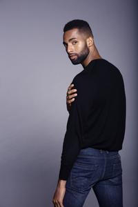 MERINO WOOL CLASSIC CREW NECK -BLACK